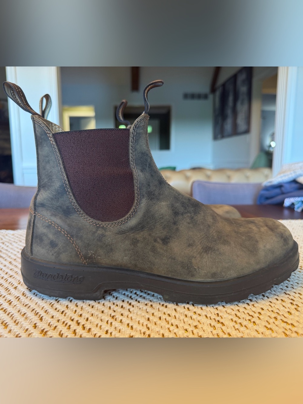 Blundstone Men's Brown Leather Chukka Boots with Dark Elastic Panels
